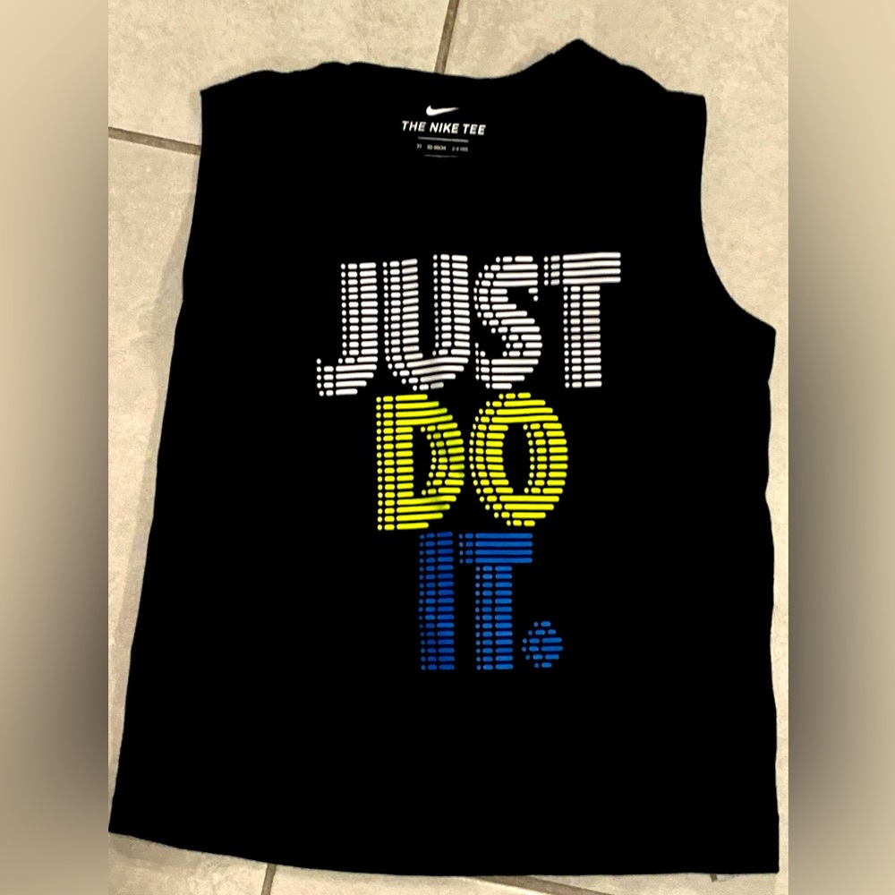 Nike Sleeveless Shirt 3T